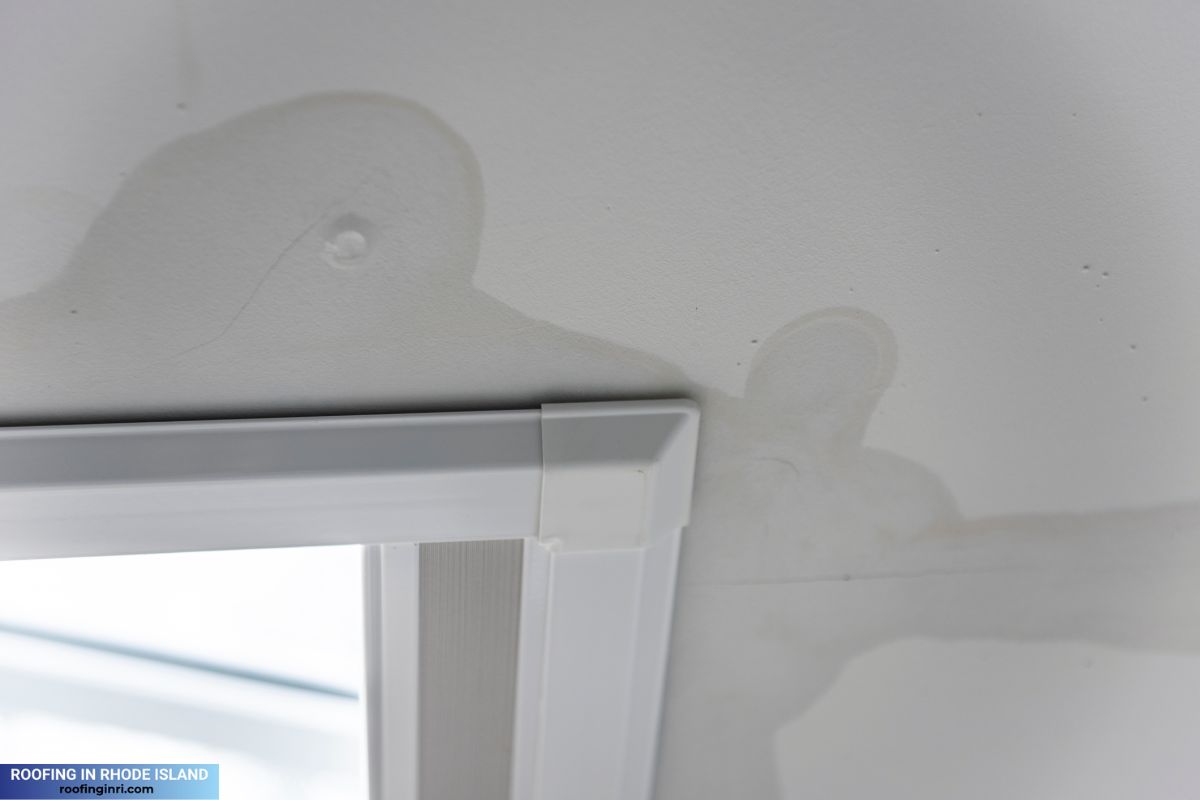 Ceiling condensation, Water droplet in the ceiling
